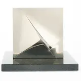 Erich Hauser, Nr. 18, 1981, Edelstahl auf Granitsockel