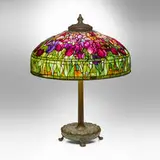 Tiffany Studios, Tulip table lamp, c. 1910, leaded glass, patinated bronze
