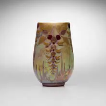 Amédée de Caranza, Vase with wisteria, c. 1900, hand-blown iridized glass