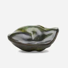 Beatrix Ost, Heart box (from the Beauty is Harsh series), 1994, patinated bronze