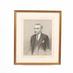 Frank O. Salisbury, Portrait of Sir Philip Haldin, charcoal and white chalk on grey paper