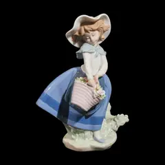 Lladrò, Pretty Pickings, porcelain