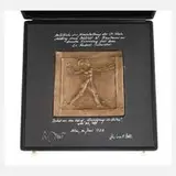 Helmut Zobl, Bronzerelief im Etui, 1987, Bronze