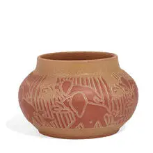 Elizabeth and Mary Frances Overbeck for Overbeck Pottery, Exceptional earthenware carved and painted vase