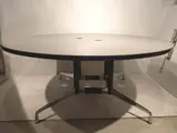 Charles and Ray Eames, A Segmented Table