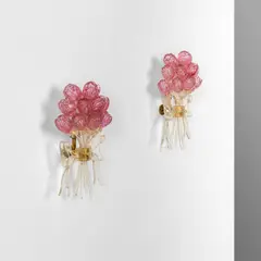 Archimede Seguso, A pair of wall lamps, 1950s, Ribbon glass with gold leaf inclusion,