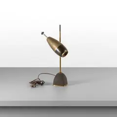 Oscar Torlasco, A table lamp, '577' model, 1965, Varnished polished brass