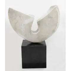 Untitled by Bruno Giorgi, Escultura em mármore de carrara, offered Apr 2026