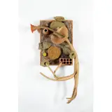 Maria Nepomuceno, Untitled, Contas de colar, massa de cimento, palha e cerâmica em caixa de madeira