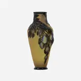 Émille Gallé, Ameixas, Vaso em vidro Art Nouveau moldado e soprado com 3 cameos nos tons Amarelo, verde e marrom