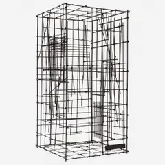 Untitled by León Ferrari, Escultura em ferro, offered Nov 2014