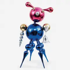 Untitled by Marepe, Escultura com enfeites de natal, offered Oct 2012