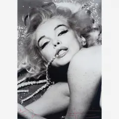 Marilyn Monroe by Bert Stern, Gelatina e prata, offered Dec 2011