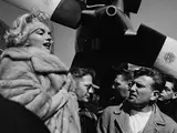 Manfred Linus Kreiner, Marilyn Monroe arriving in Chicago (2 prints), 1959, photograph