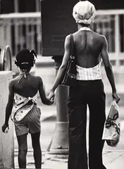 Fred Stein, Halternecks in increasing numbers', Chicago 1973, 1973, photograph