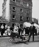 Robert Doisneau, L'aéroplane de Papa', Choisy-le-Roi, France 1934, 1934, photograph