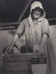 Doris Ulmann, Mountain woman washing cream pot, Sylva, N.C., 1924, photograph