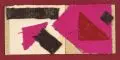 Albert Wigand, Wo oben, wo unten, 1968/1972, Collage (Stoffe, Pappe) auf rotem Karton