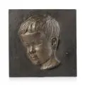 Hertha von Guttenberg, Knabenkopf nach links, 1926, Rotguss (?), dunkelbraun patiniert
