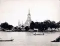 Robert Lenz, Blick über den Mae Nam Chao Phraya auf Wat Chaeng (heute Wat Arun), Bangkok, Um 1900, Silbergelatineabzug