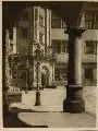 Friedrich Lüning, Im Schloßhof, Celloidinabzüge, auf Untersatzkartons montiert