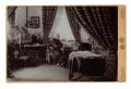 Louis Held, Franz Liszt in seinem Arbeitszimmer, 1884, Albuminabzug, getönt, auf Originalkarton