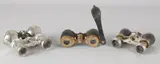 Drie antieke toneelkijkers, ca. 1900, Eén messing/hout, Brevette D'invention et Dr