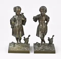 2x Bronzen beeld, 1900