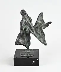 Frank Rosen, Danseres, Bronzen danseres op zwart marmeren basement
