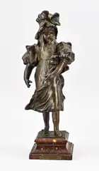 Frans beeld, H 36 cm., Antiek Frans figuur op rood marmeren basement