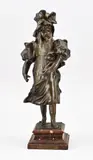 Frans beeld, H 36 cm., Antiek Frans figuur op rood marmeren basement