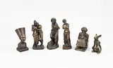 Zes diverse beeldjes, H 9 - 15 cm.