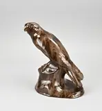 Keramieken valk, H 27 cm., Keramieken valk met bruin verlopen glazuur, uit de jaren '30