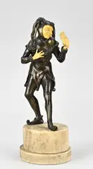 Frans beeld, Nar, Antiek Frans beeld van een nar, geplaatst op marmeren basement