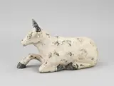 Antiek houtgestoken figuur, Liggende koe
