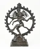 H 47 cm. by Grote oude Oosterse shiva nataraja van brons, Grote oude Oosterse shiva nataraja van brons, offered Jul 2023