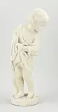 Wit marmeren figuur, Jongen met vissen, Wit marmeren figuur
