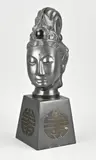 1930 by Groot Chinees tinnen portret met karaktertekens, offered Oct 2022