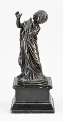 19e Eeuws bronzen figuur, Jonge vrouw met duif