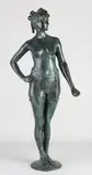 Groot bronzen figuur, Dame met jarretels