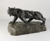 1900 by Grote antieke terracotta tijger, Grote antieke terracotta tijger, offered Jan 2022