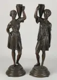 Twee antieke bronzen beelden, Moor