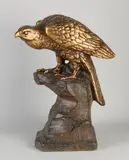 1900 by Antieke gepolychromeerde terracotta roofvogel op rotsblok, Antieke gepolychromeerde terracotta roofvogel op rotsblok, offered Jul 2021