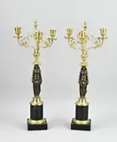 2x Empire kandelaar, H 53 cm., Twee empire kaarskandelaren van marmer met brons