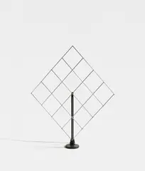 Grille se déformant by François Morellet, 1965 - 1969, Verchromter Stahl, lackierter Stahl, Motor und Kette, sold Jun 2025