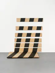 Dóra Maurer, V-diagonal, 1975/2011, Jeweils: Acryl auf 12 Kiefernholzelementen