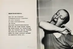Anna & Bernhard Blume, Selbstvergewisserung, 1977, Gelatinesilberabzug auf Agfa und Textblatt
