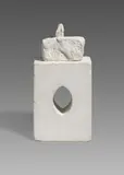A. R. Penck, Kathedrale des Sozialismus, 1995, Beton, weiß gefasst