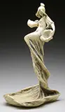 Amphora, Figural Centerpiece