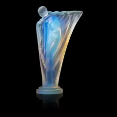 Etling, 'NUE AU BRAS TENDU', CIRCA 1925, 1925, opalescent glass